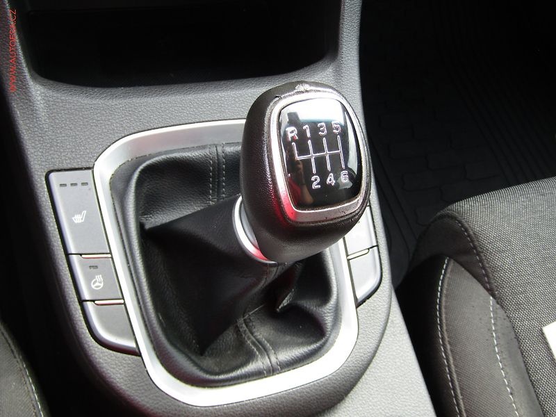 Hyundai i30 (2021) 1.6 CRDi, ČR, Smart, LED - fotka 14 z 18