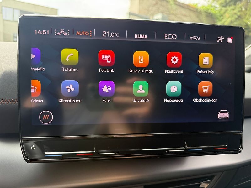 Cupra Born 62 kWh / HUD / FULL LED - fotka 21 z 40