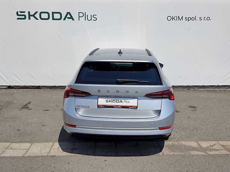 Škoda Octavia (2023) combi Ambition Plus 1,5 Tsi - fotka 33 z 35