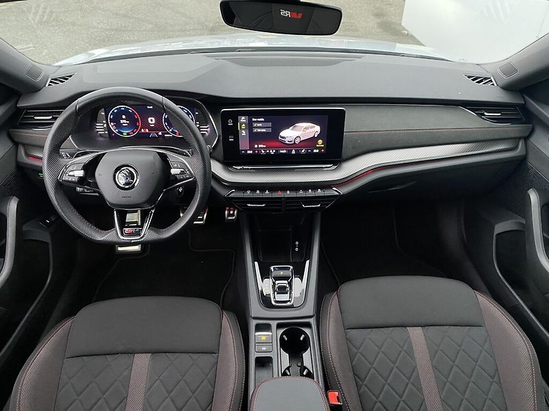 Škoda Octavia 2,0 TDI 147 kW RS DSG - fotka 10 z 29