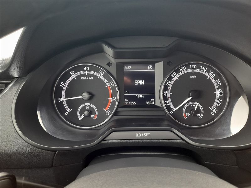 Škoda Octavia 1,5 TSi Ambition - fotka 12 z 18