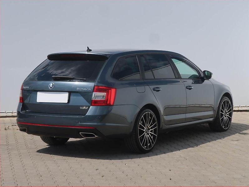 Škoda Octavia (2015) 2.0 TDI, Automat, Kůže, Navi - fotka 5 z 16