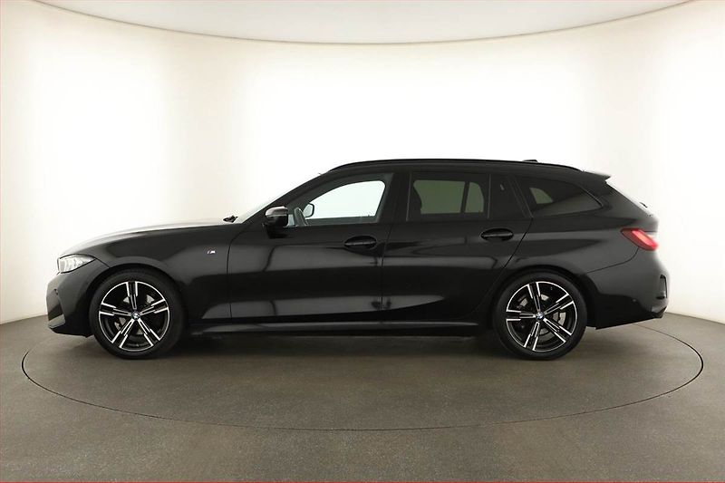 BMW Řada 3 (2023) M Sport 320 d xDrive - fotka 3 z 18