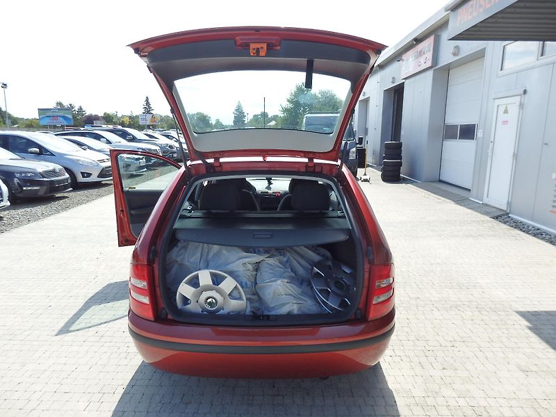 Škoda Fabia 1,2 47kW KLIMA, KOUPENO ČR - fotka 8 z 16