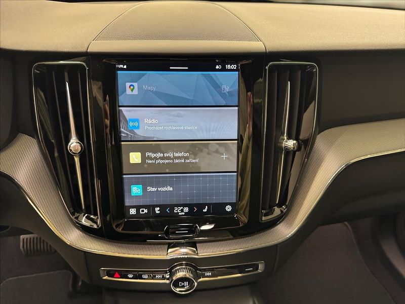 Volvo XC60 (2025) 2,0 B5 AWD Plus Dark 5949 - fotka 9 z 15