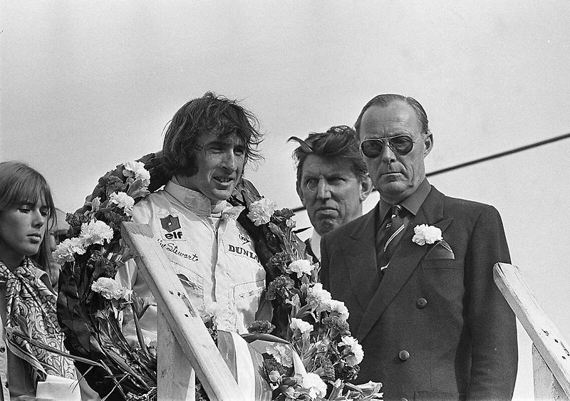 Před nedávnem jeden z legendárních závodníků Formule 1 všech dob Jackie Stewart, kterému se přezdívalo „Létající Skot“, oslavil 85. narozeniny.