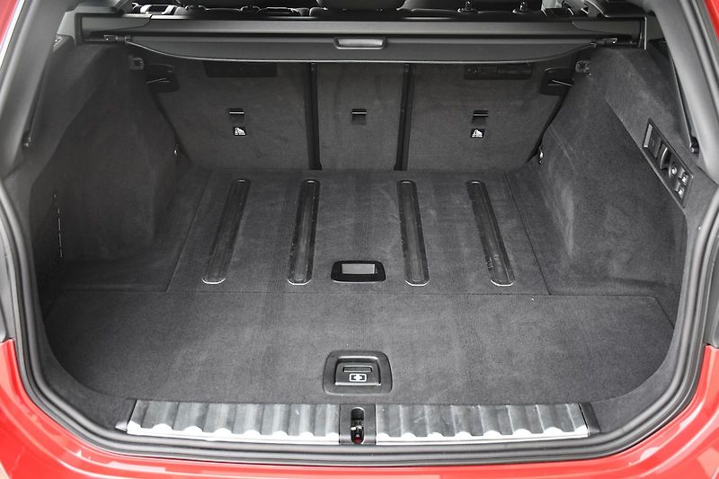 BMW Řada 3 320d xDrive MSPORT ČR 3LZÁRUKA - fotka 41 z 46
