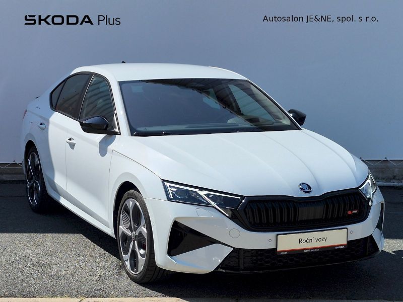 Škoda Octavia (2025) RS 2.0 TSI 195kW - fotka 6 z 30