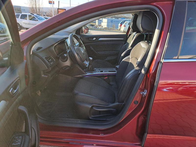 Renault Mégane Intens TCe 140 1.majitel    - fotka 11 z 30