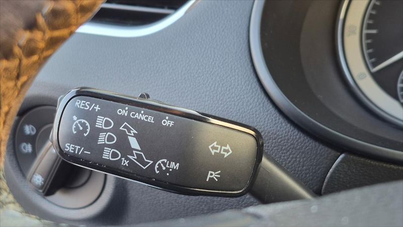 Škoda Octavia 1,5 TSI 110Kw STYLE ČR DPH - fotka 18 z 23