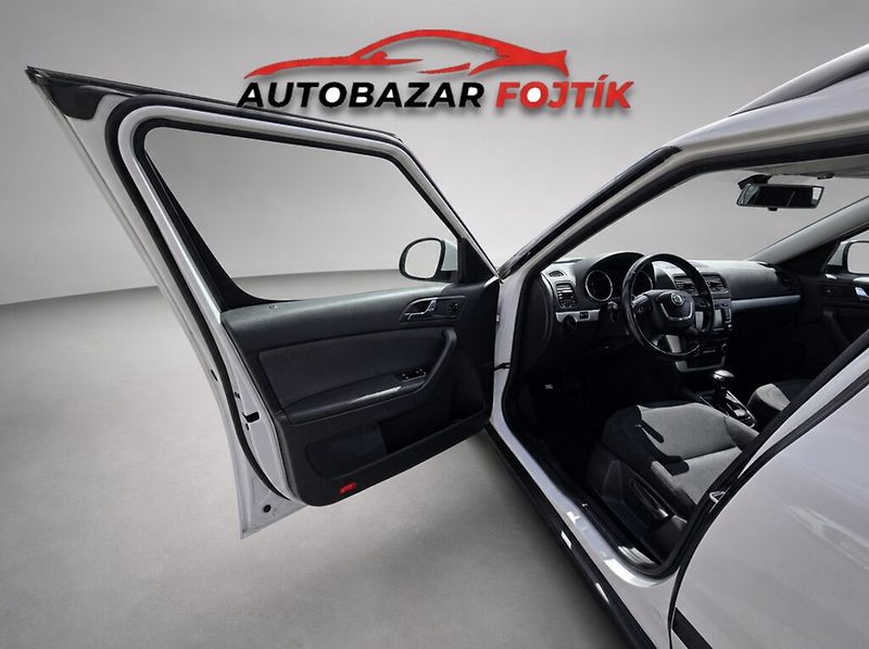 Škoda Yeti (2012) 1.2 TSi 77Kw Ambition DSG - fotka 10 z 24