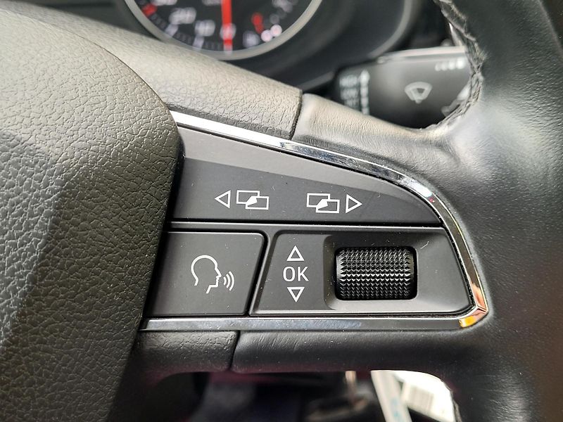 Seat Leon 2,0 TDI Style *SERV.KNÍŽKA* - fotka 39 z 45