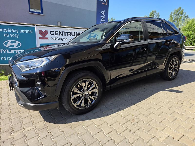 Toyota RAV4 2.0-4x4-AUT-1.MAJITEL-ZÁRUKA - fotka 16 z 40