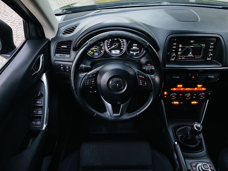 Mazda CX-5 2.0i MAN 4x4 1MAJITEL SERVISKA - fotka 22 z 38