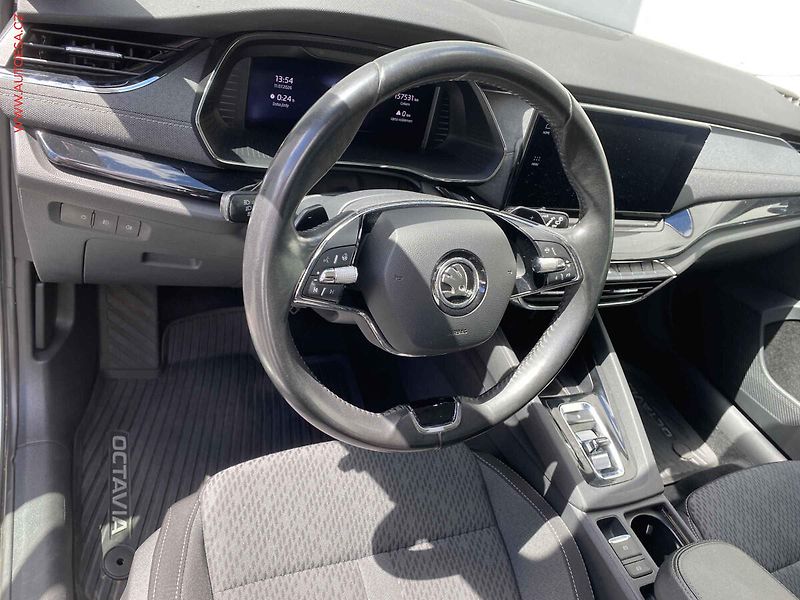 Škoda Octavia (2021) 2.0 TDi, ČR, Style, DSG, zmk - fotka 12 z 19