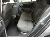 Volkswagen Golf (2018) 1.0 TSi, 1.maj,ČR, autoAC - náhled 10