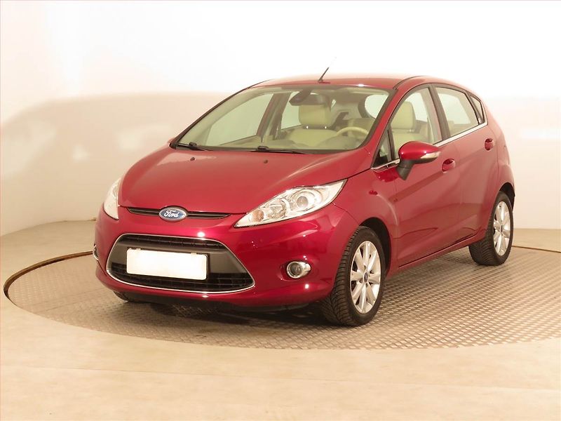 Ford Fiesta (2010) 1.4, Automat, Tempomat - fotka 2 z 16