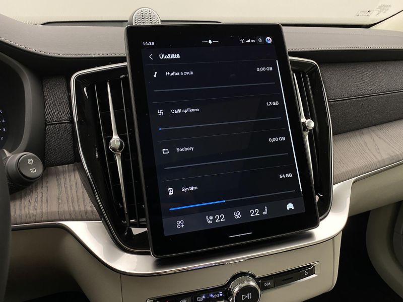 Volvo XC90 (2026) B5 AWD AUT BRIGHT ULTRA 7míst - fotka 66 z 74