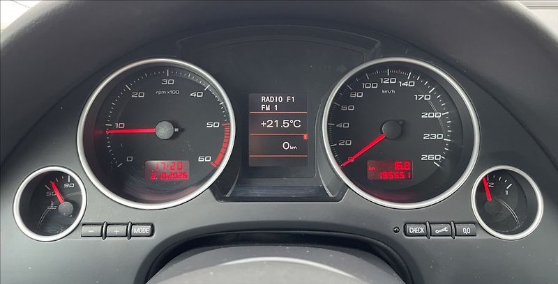 Seat Exeo 2,0 TDi,105kW,STK 6/28 - fotka 15 z 23