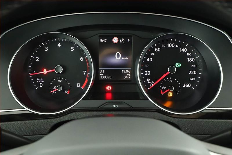 Volkswagen Passat (2020) 1.5 TSI, Automat, Serv.kniha - fotka 14 z 21