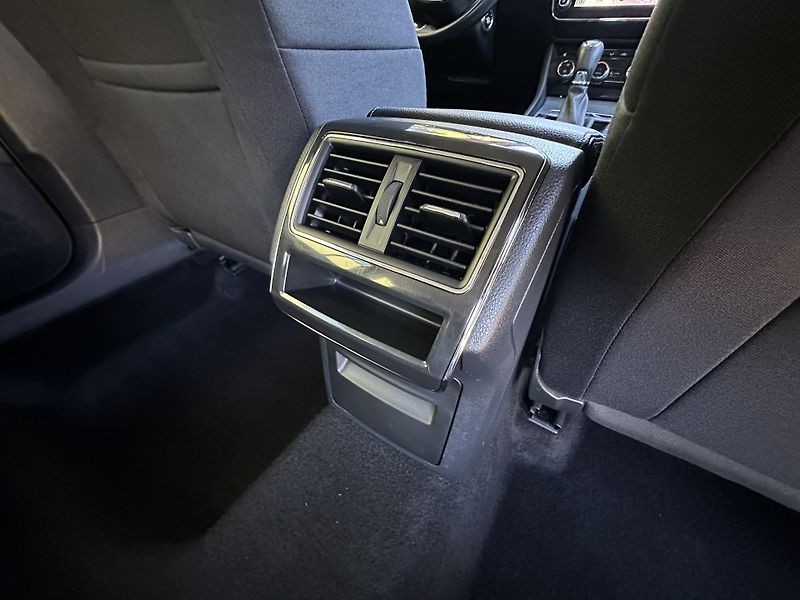 Škoda Superb (2021) KOMBI 2.0TSI/140kW* DSG* - fotka 29 z 39