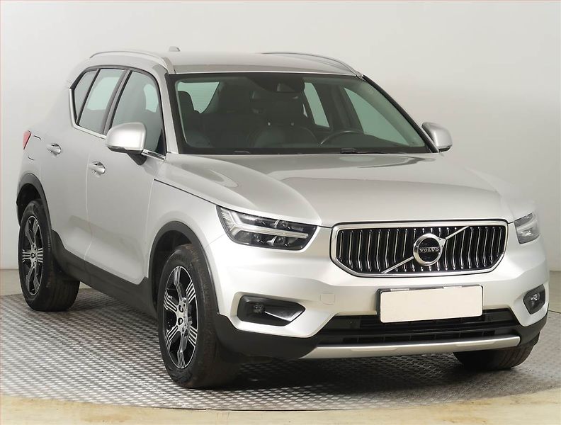 Volvo XC40 (2019) Inscription T4 AWD - fotografie inzerátu