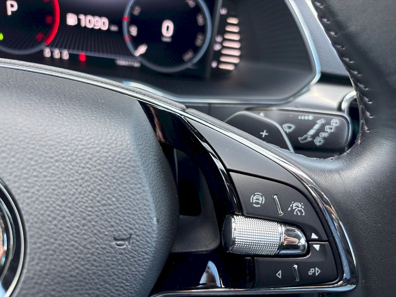 Škoda Superb (2023) 2.0 TDI 110kW DSG Style Extra, - fotka 13 z 35