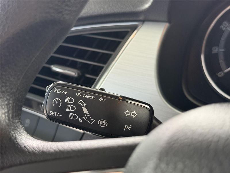 Škoda Fabia 1,0   MPI 55kW,SERVISNÍ KNÍŽKA - fotka 15 z 23