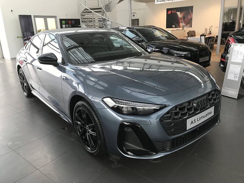 Audi A5 7STR 2,0TFSI - fotka 3 z 20