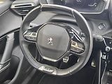 Peugeot 2008 2020 ČR GT Line 1.2 PT 96kW  - náhled 8