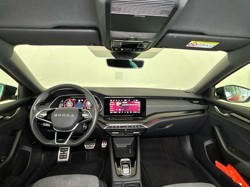 Škoda Octavia Sportline DSG - fotka 5 z 28