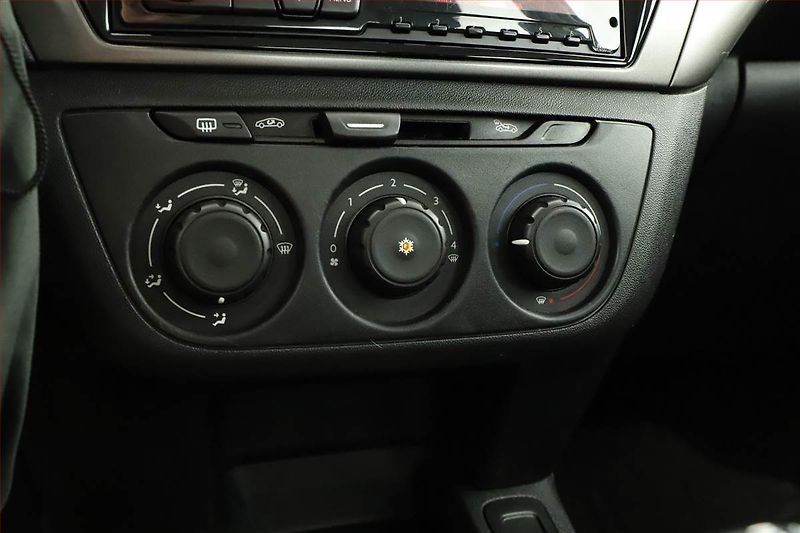 Citroën C-Elysée (2013) 1.6 HDi, nová STK, v provozu - fotka 11 z 12