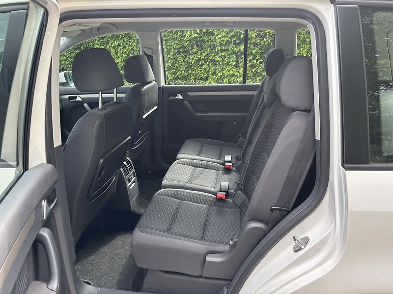 Volkswagen Touran 1.6 75kw Trendline - fotka 19 z 29