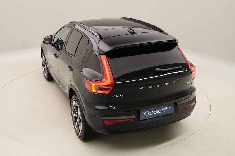 Volvo XC40 (2026) B3 AUT DARK ULTRA  - fotka 17 z 60