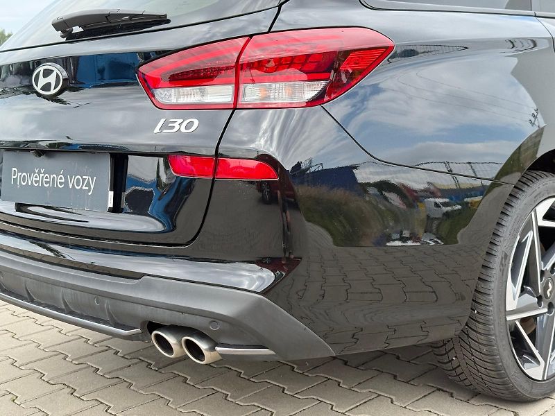 Hyundai i30 1.5 T-GDI MHEV DCT N-Line - fotka 29 z 29
