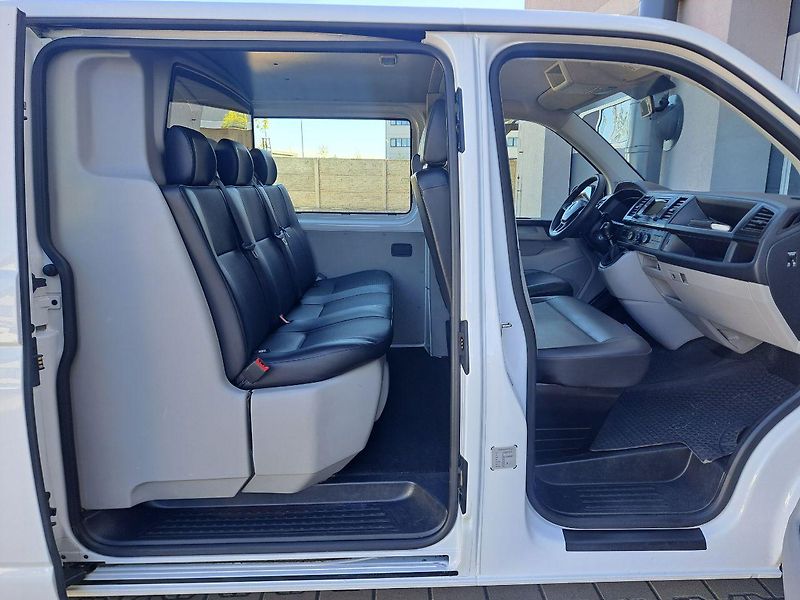 Volkswagen Transporter (2018) 2.0 TSI, 110kW, 6 míst, ZÁRUKA - fotka 17 z 27