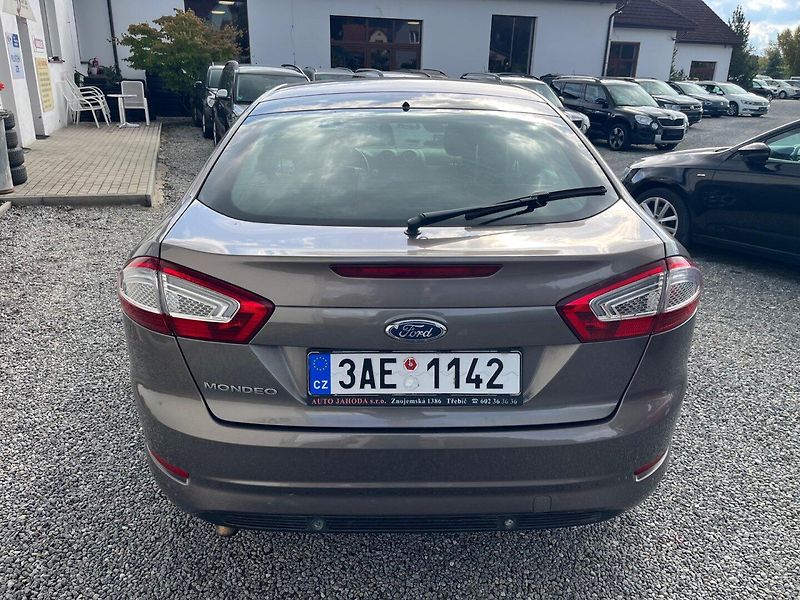 Ford Mondeo (2011) 2.0 TDCi - fotka 3 z 20