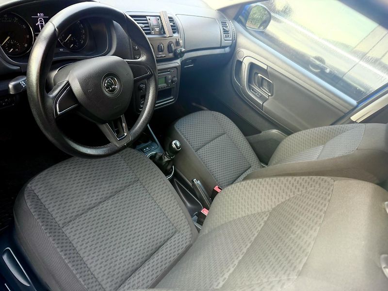 Škoda Fabia (2013) Škoda Fabia manuál  - fotka 12 z 15