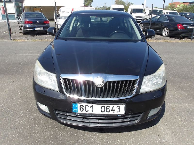 Škoda Octavia 2,0TDi JEZDÍ VÝBORNĚ ! - fotka 4 z 42