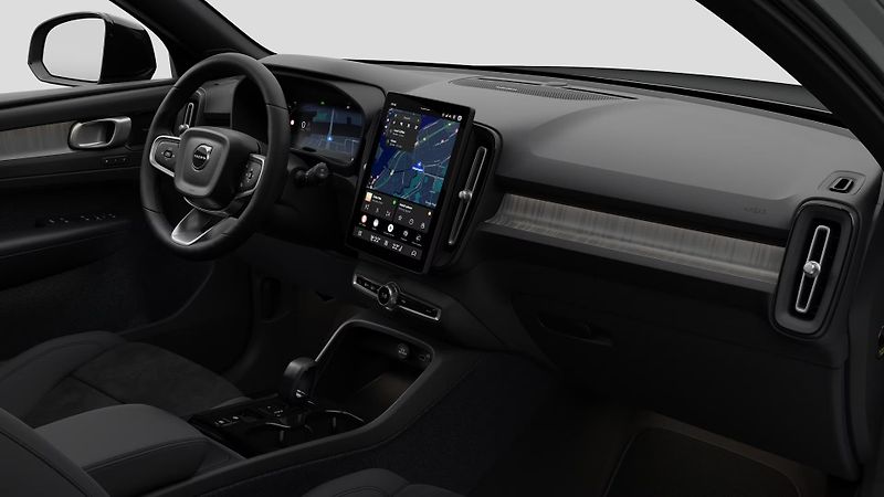 Volvo XC40 (2026) B3 AUT DARK PLUS - fotka 3 z 14
