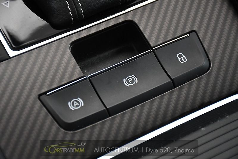 Škoda Superb 2.0TDi SPORTLINE 4X4 NEZ.TOP  - fotka 38 z 52