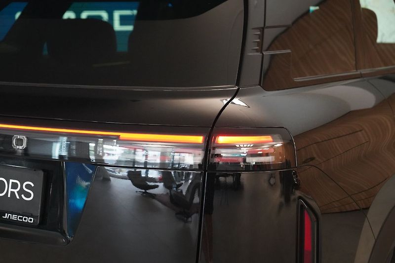 Jaecoo 7 1.6 T-GDI AWD DCT EXCLUSIVE - fotka 9 z 52