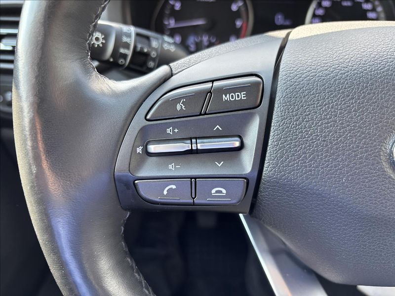 Hyundai i30 1,5 Smart 81kW kombi - fotka 24 z 34