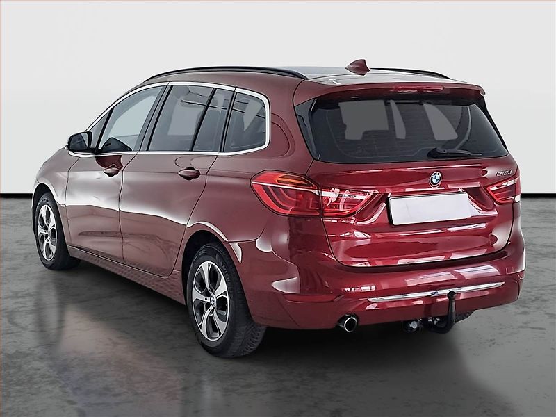 BMW Řada 2 (2016) 218d Gran Tourer, Automat - fotka 4 z 18