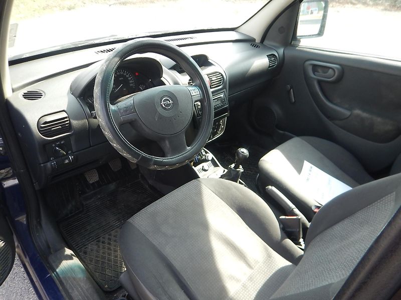 Opel Combo 1.4 i 66 kw - fotka 9 z 12