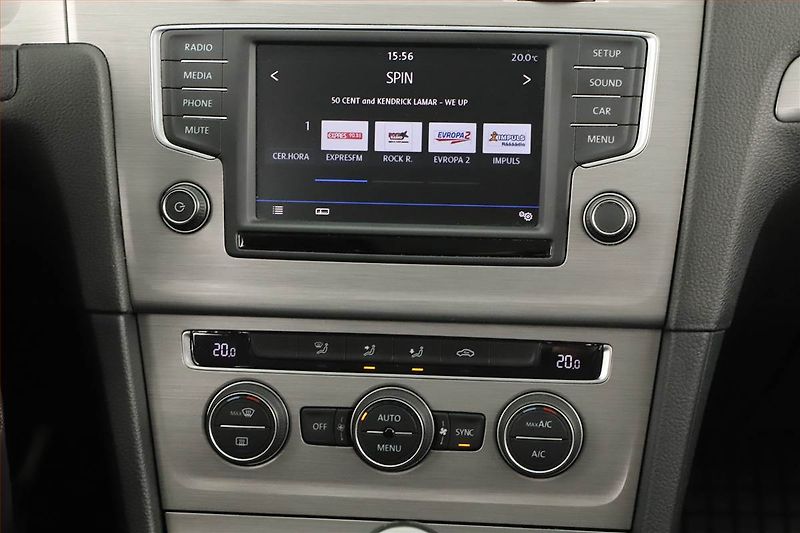 Volkswagen Golf (2016) 1.2 TSI, Tempomat - fotka 10 z 13