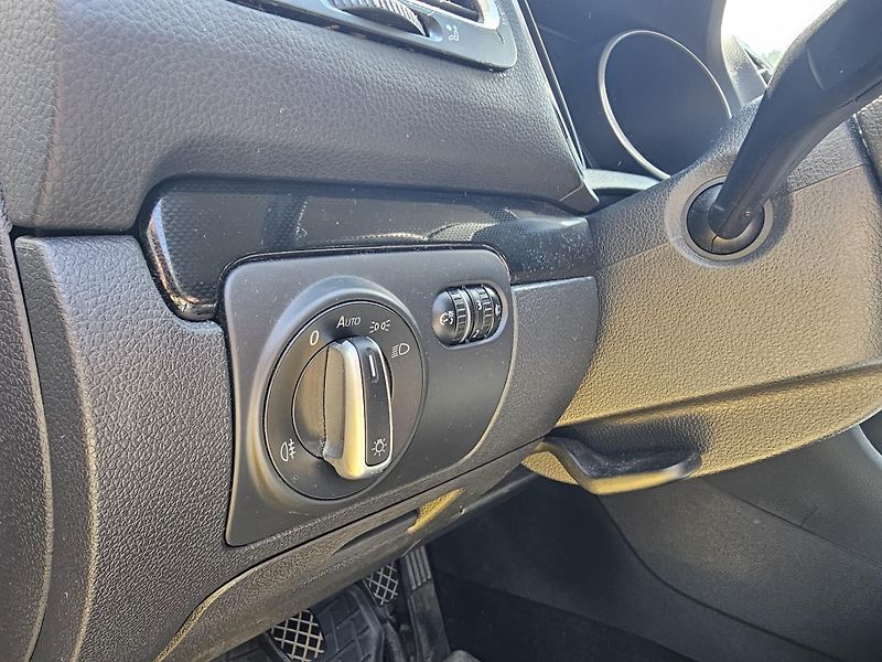 Volkswagen Golf (2008) 6 2.0TDI KLIMA - fotka 14 z 20
