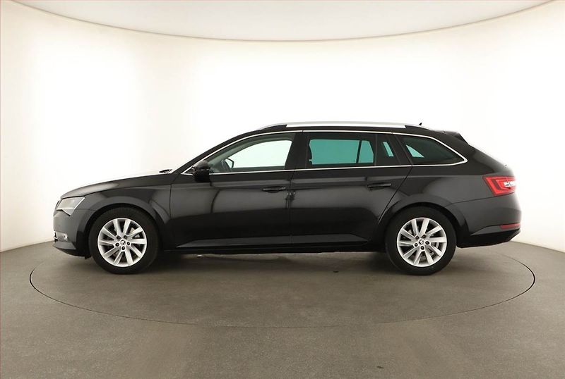 Škoda Superb (2019) 2.0 TDI, Automat, Serv.kniha - fotka 3 z 16
