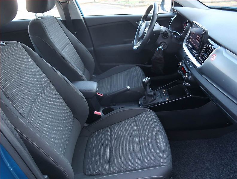 Kia Stonic (2023) Exclusive 1.0 T-GDI, EXCLUSIVE - fotka 9 z 21