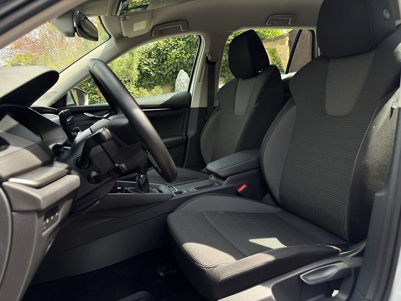 Škoda Octavia 2.0  1.MAJ.ČR NEHAVAR. ZÁRUKA - fotka 14 z 22